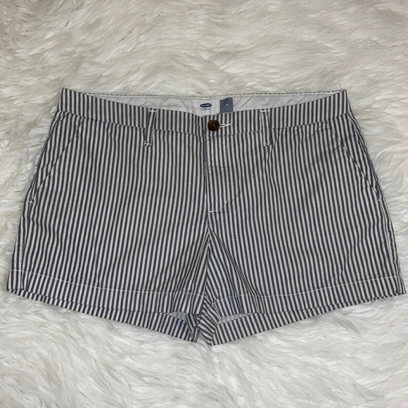 Old Navy Pants - Old Navy shorts size 8